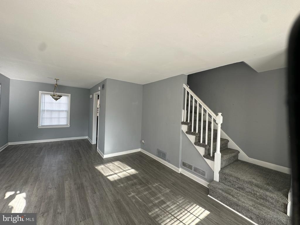 2230 Huntington Ave - Photo 4