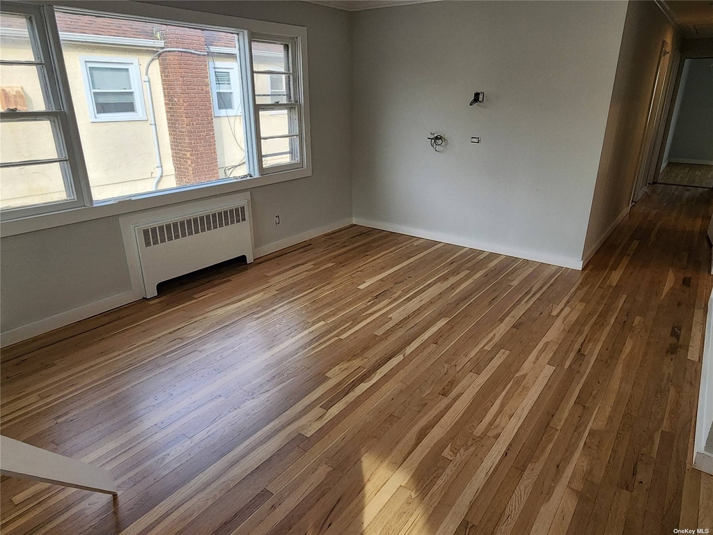 219 W Walnut Street - Photo 3