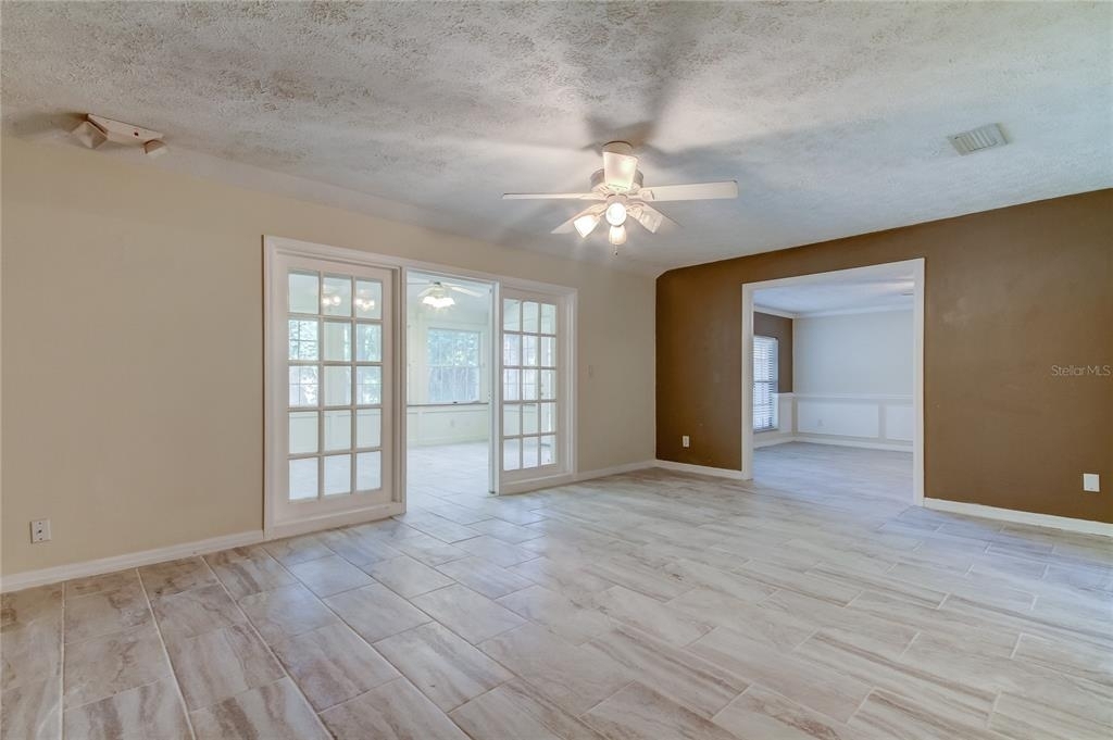 10406 Reclinata Lane - Photo 18