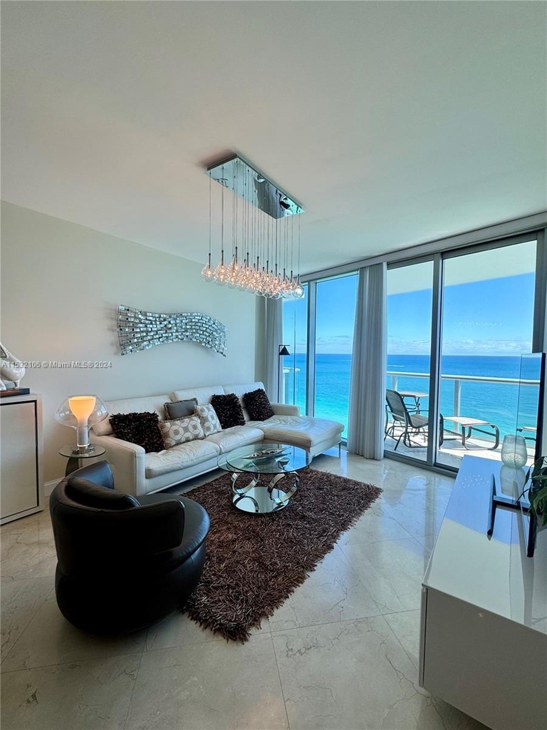 17001 Collins Ave - Photo 3