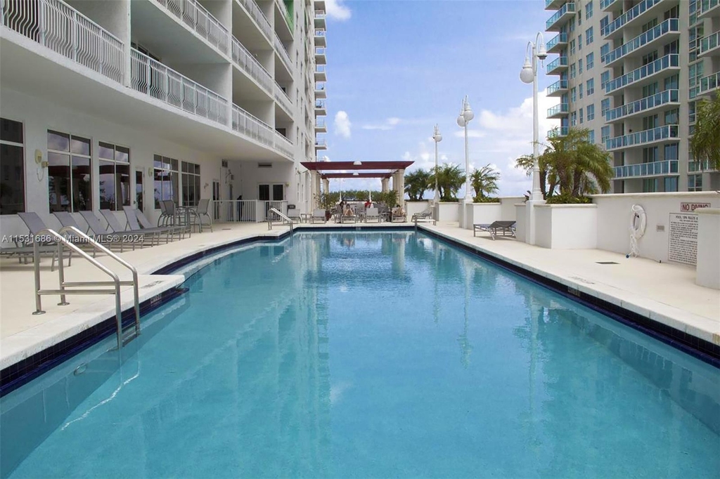 1200 Brickell Bay Dr - Photo 25