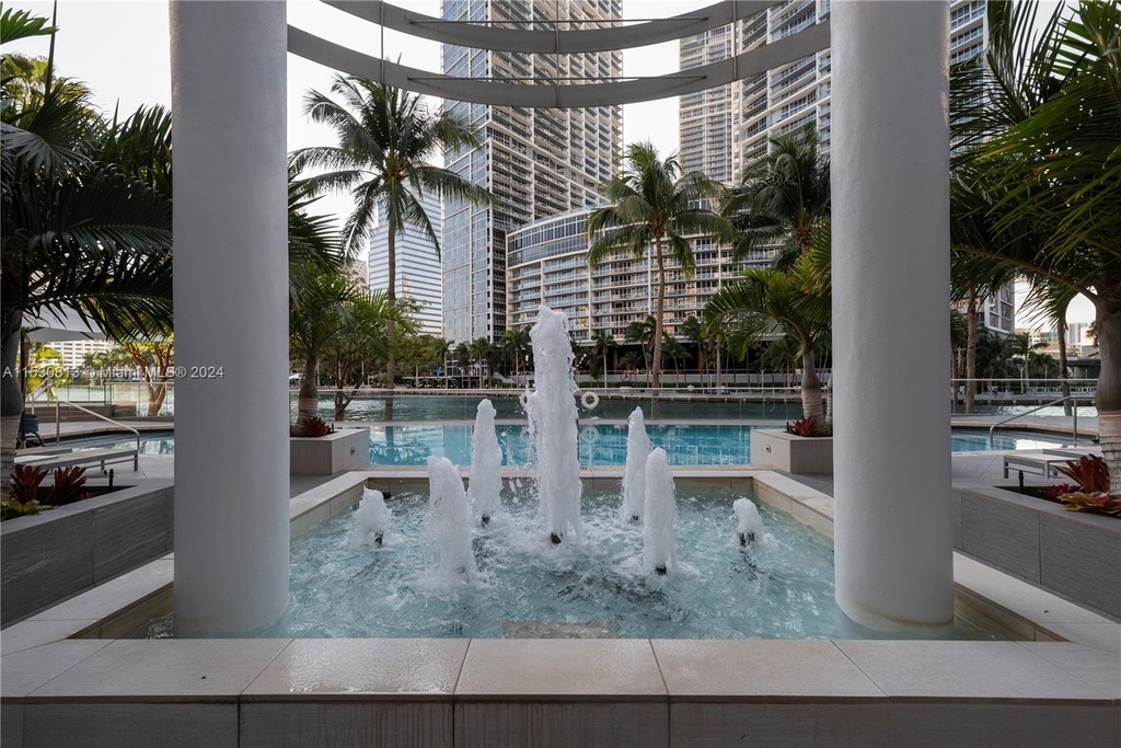 901 Brickell Key Blvd - Photo 28