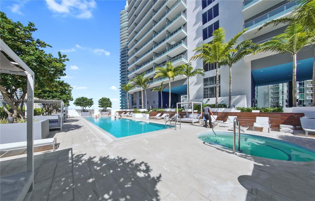 1300 Brickell Bay Dr - Photo 22