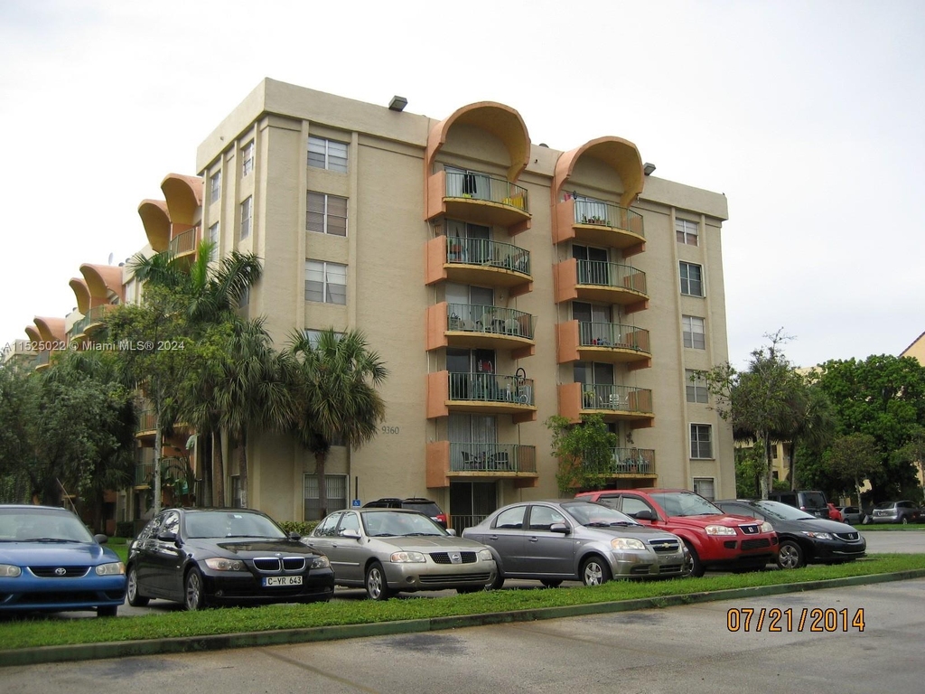 9360 Fontainebleau Blvd - Photo 0