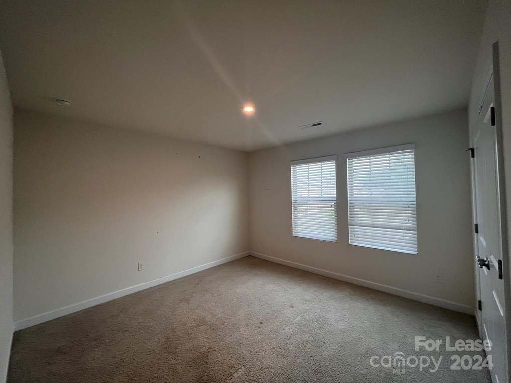 5911 Fenway Drive - Photo 19