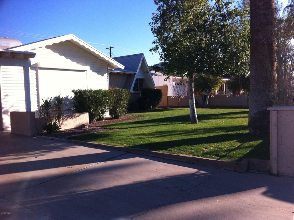 3638 W Ocotillo Road - Photo 0