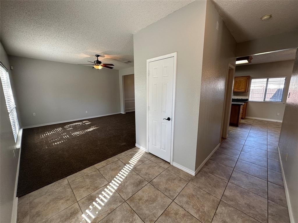 3013 Creek Valley Drive - Photo 4