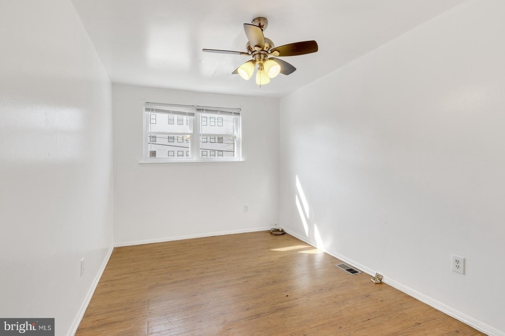 1219 W Flora Street - Photo 18