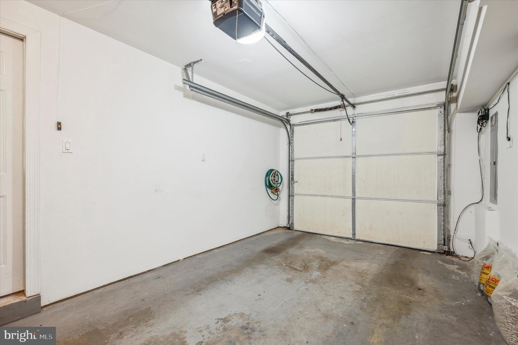 1802 Christian Street - Photo 28