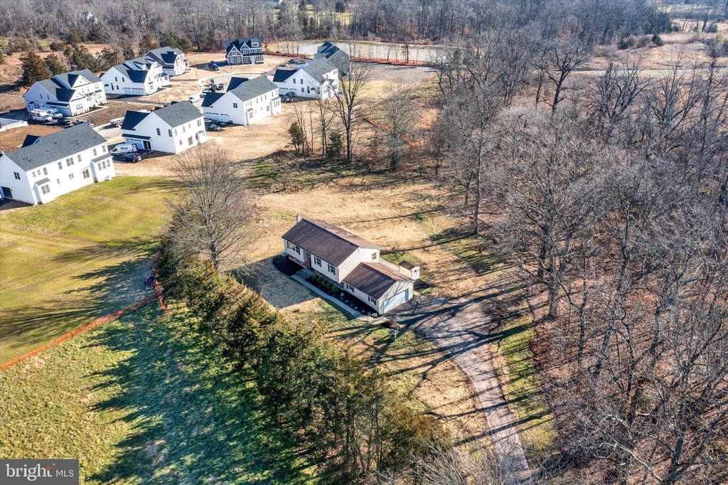5400 Curly Hill Road - Photo 1