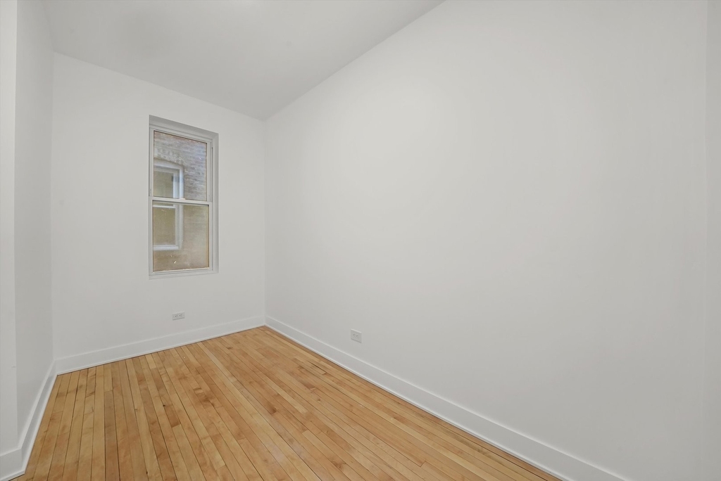 2021 W 47th Street - Photo 9