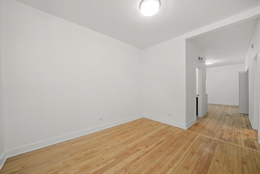 2021 W 47th Street - Photo 6