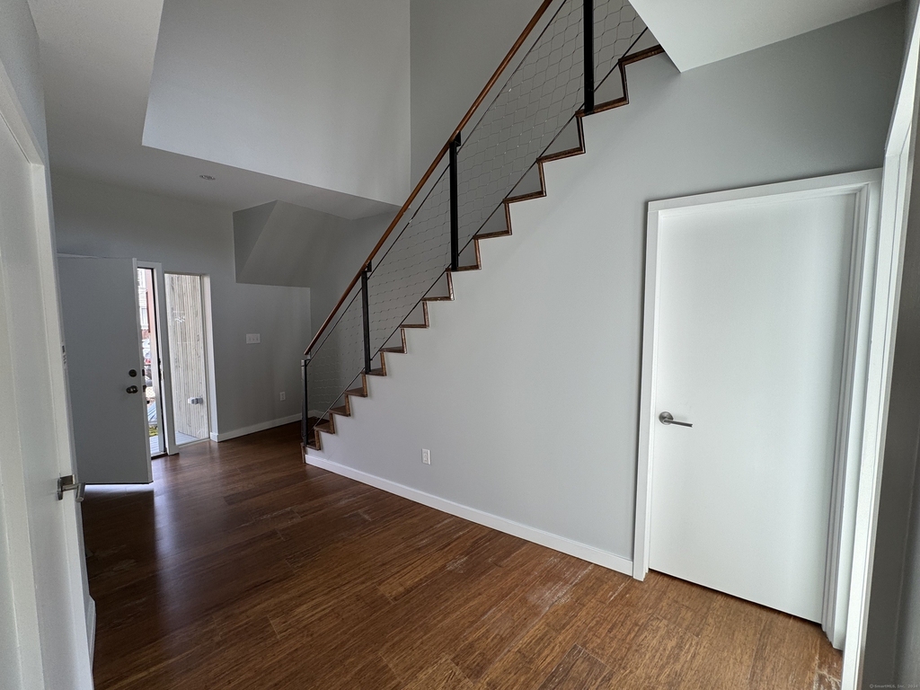 136 Newhall Street - Photo 4