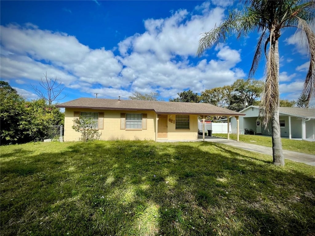 621 Kentia Road - Photo 0