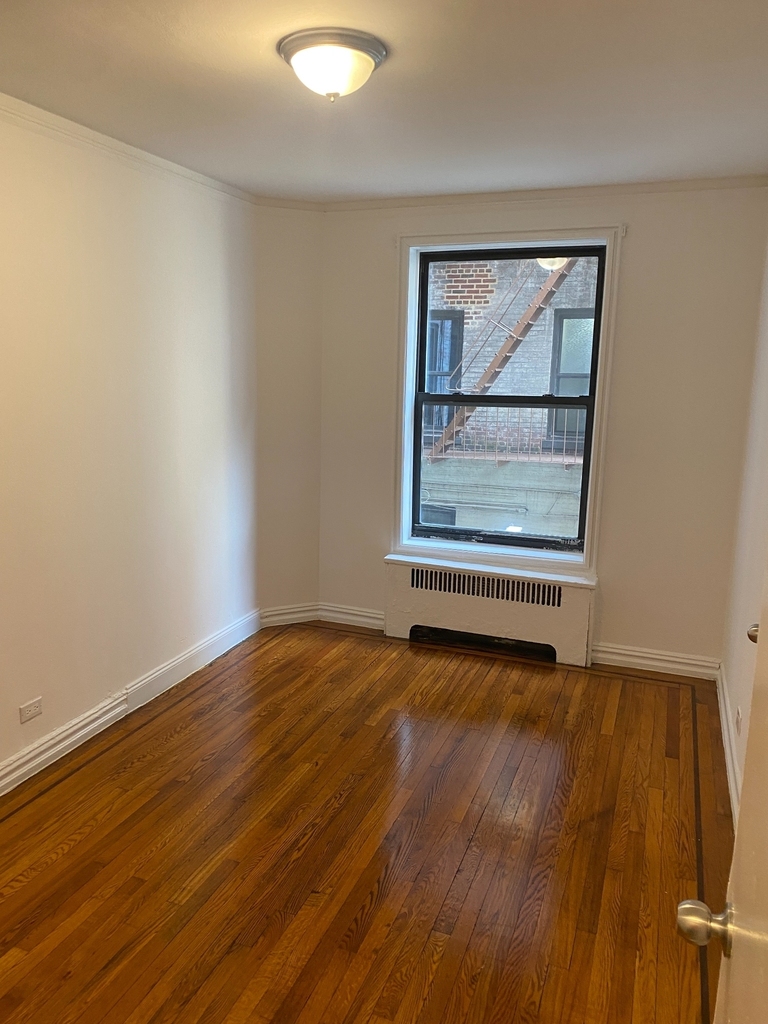 600 West 218th Street - Photo 4