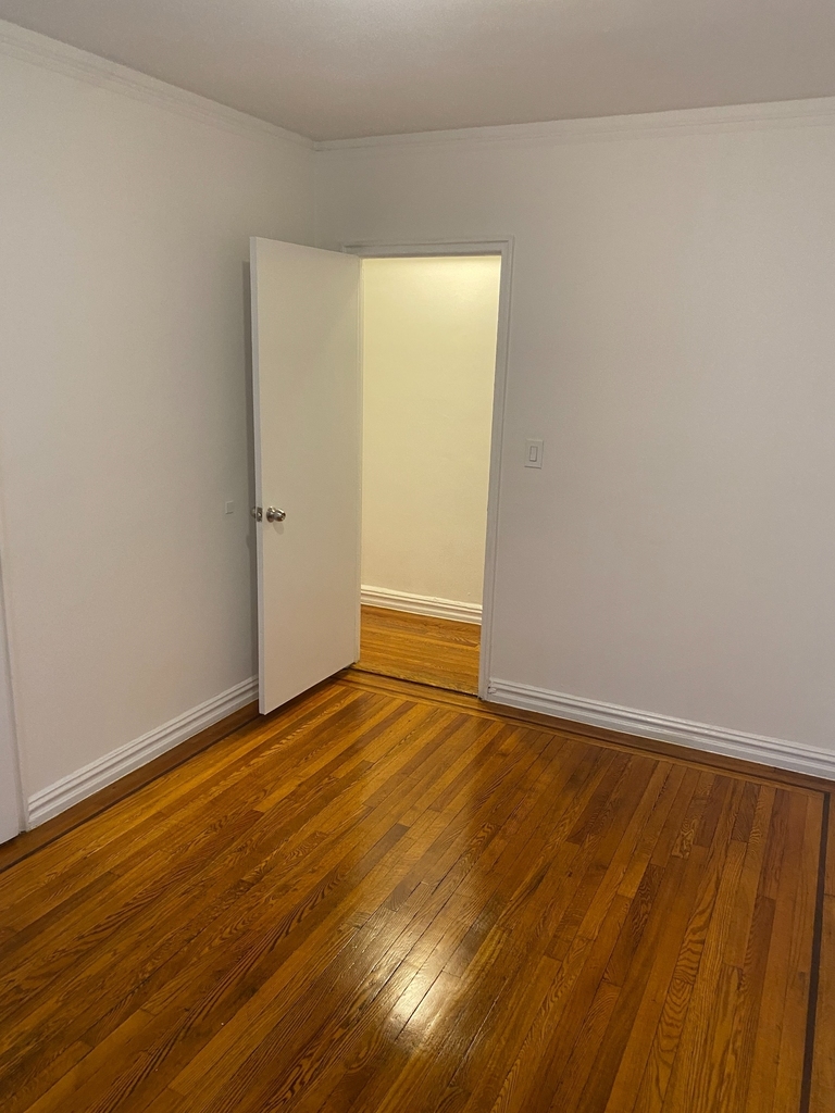 600 West 218th Street - Photo 5