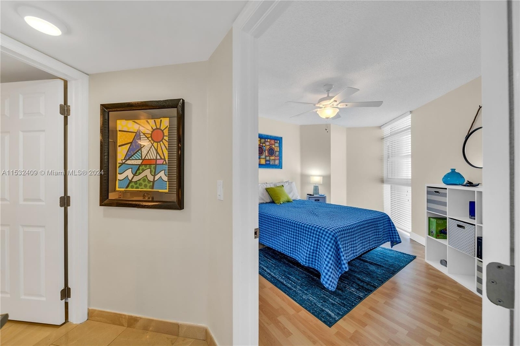 6301 Collins Ave - Photo 10