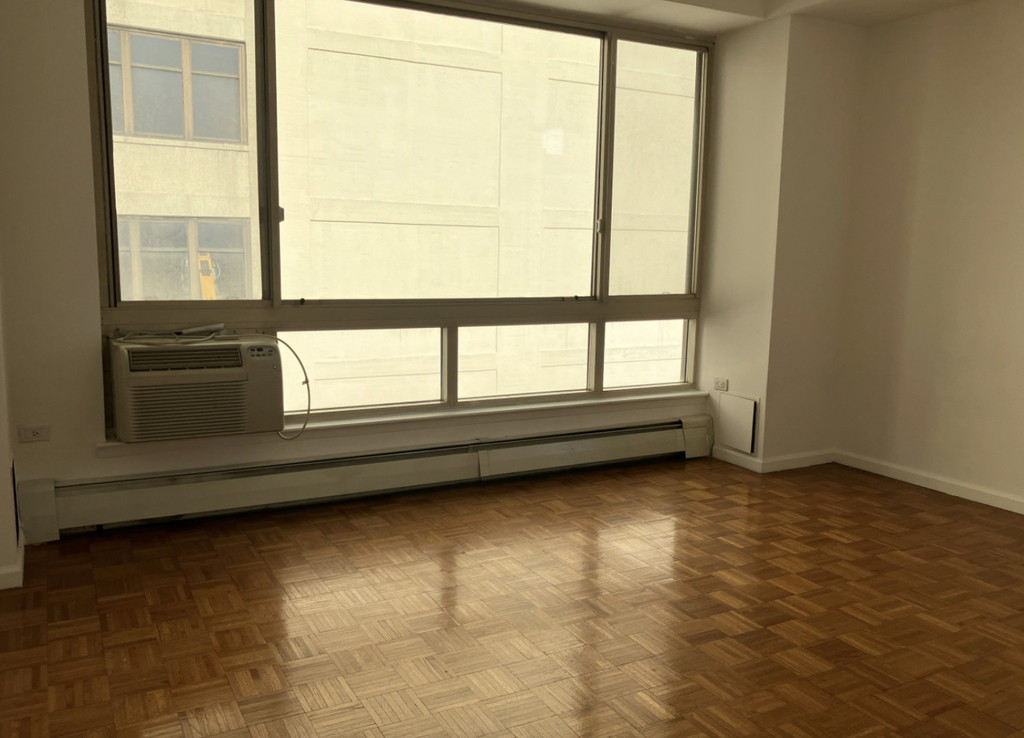 363 West 30th Street - Photo 3