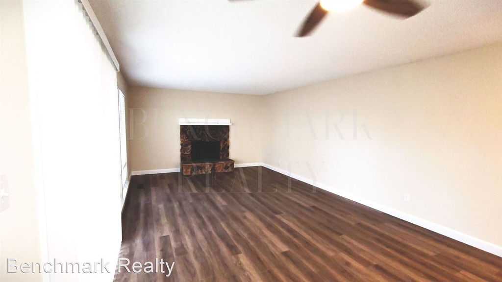 1025 Brinkby Ave. - Photo 4