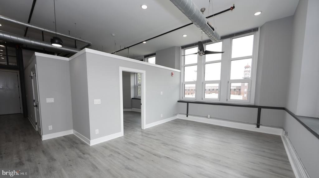 3701 Frankford Ave - Photo 4