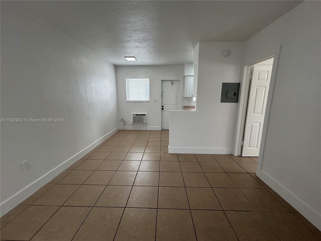 12416 Ne 12th Ct - Photo 4