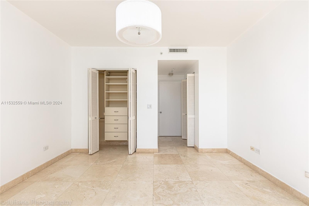 848 Brickell Key Dr - Photo 41