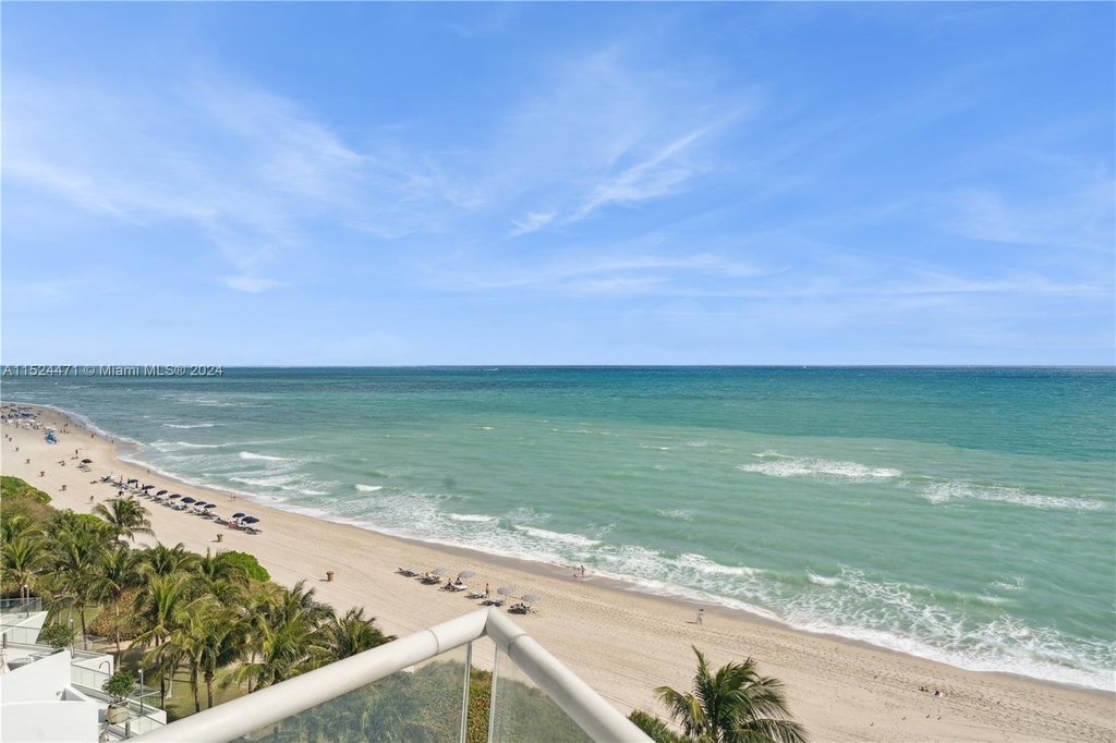 16901 Collins Ave - Photo 14