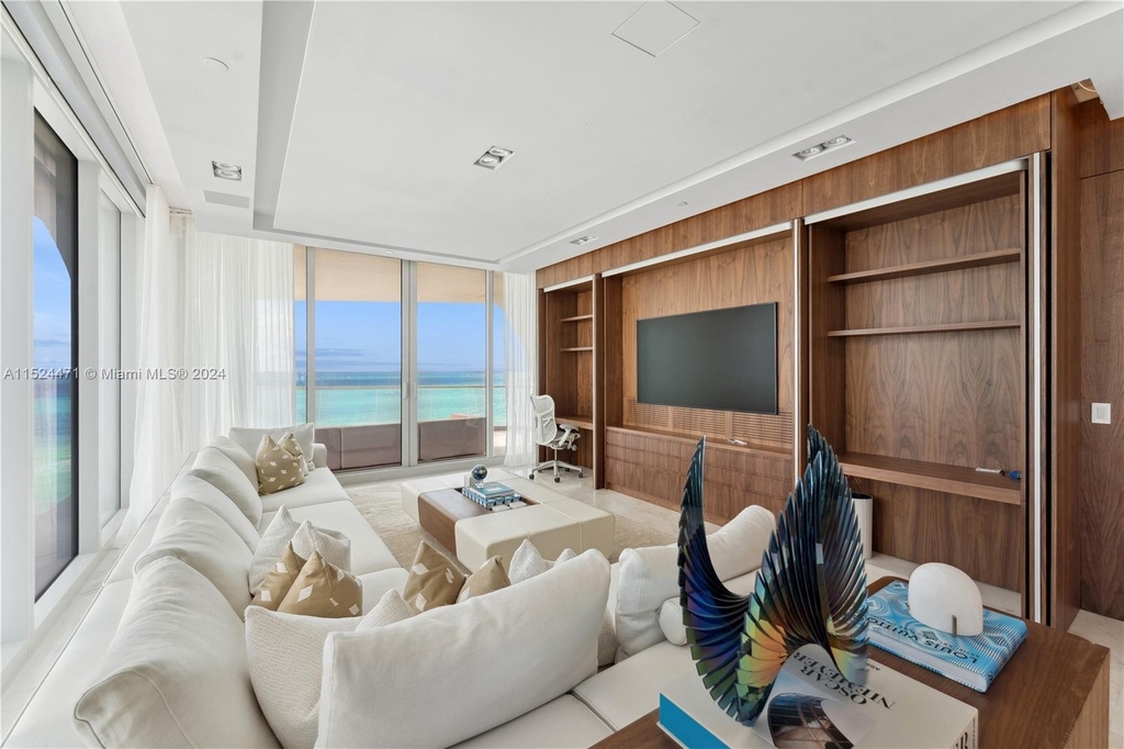 16901 Collins Ave - Photo 3