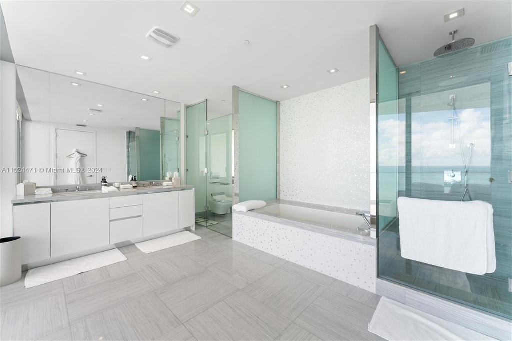 16901 Collins Ave - Photo 8