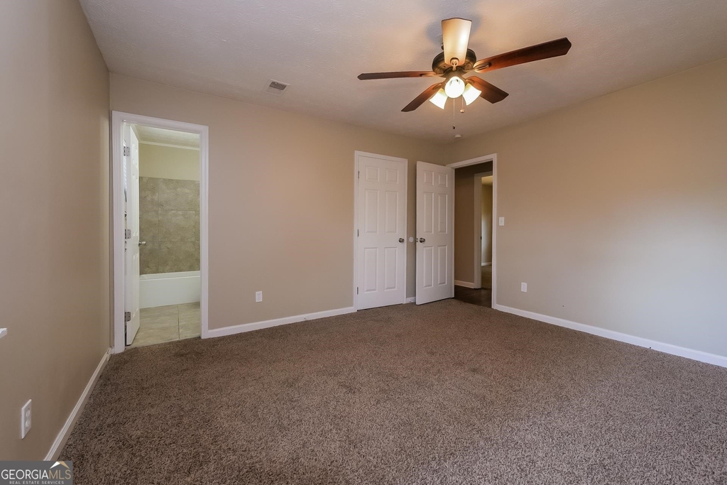 8202 Winewood Court - Photo 8