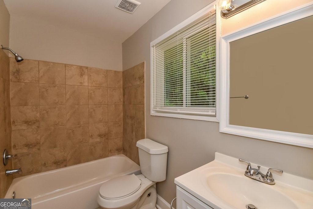 5259 Chantilly Terrace - Photo 13