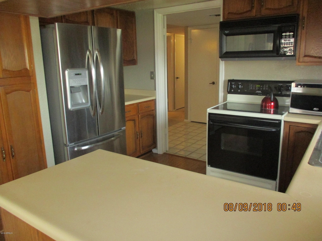 8202 N 21st Drive - Photo 3