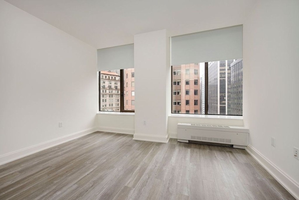 Maiden Lane  - Photo 0