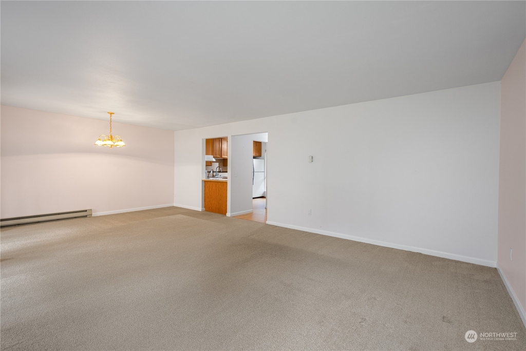 10306 Ne 16th Street - Photo 2