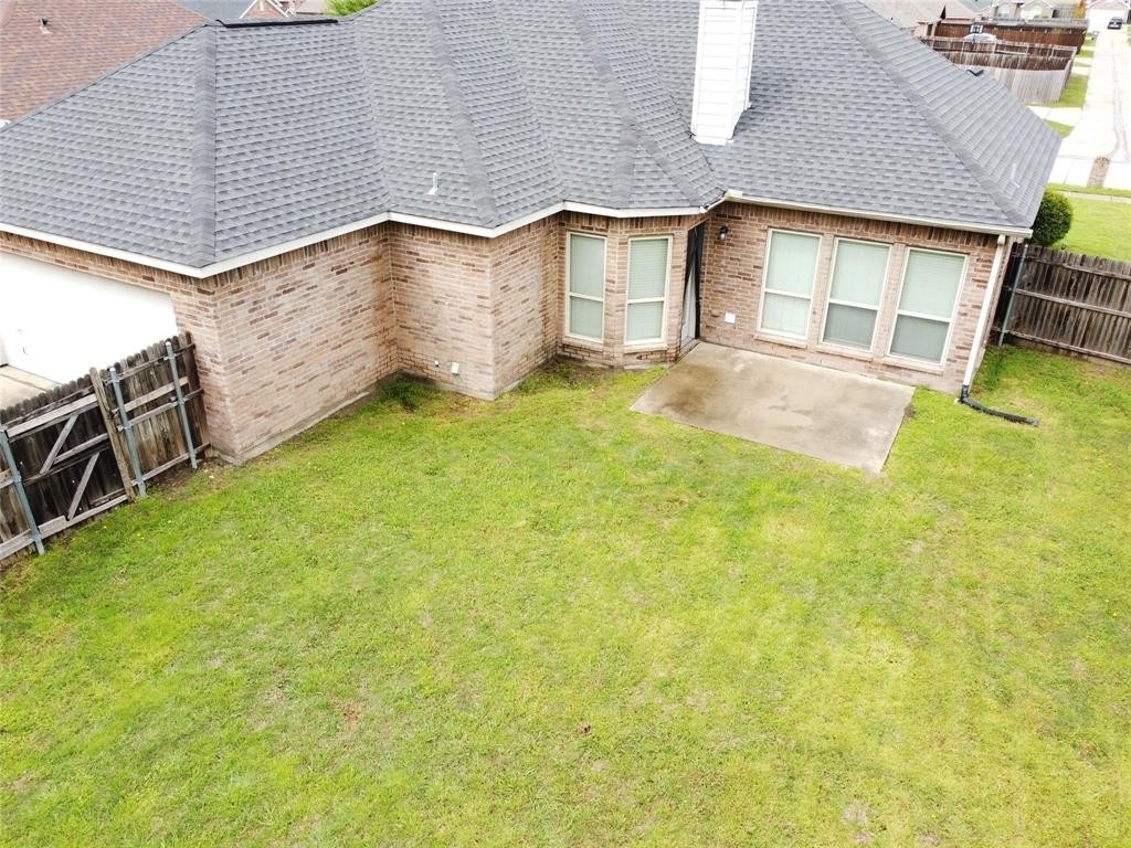 222 Silvercreek Drive - Photo 35