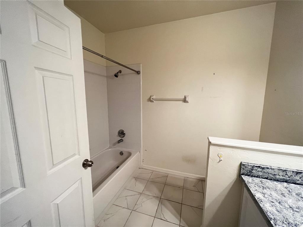 8905 Sw 62nd Place - Photo 14