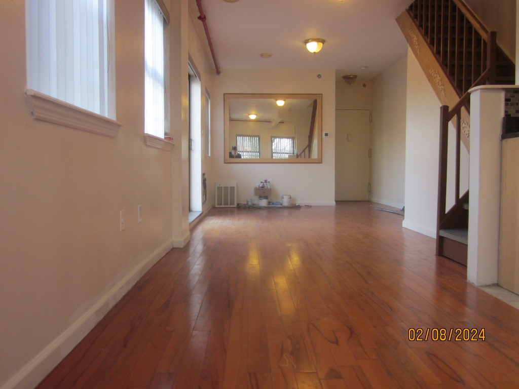 795 Grand Street brooklyn n.y. 11211 - Photo 2