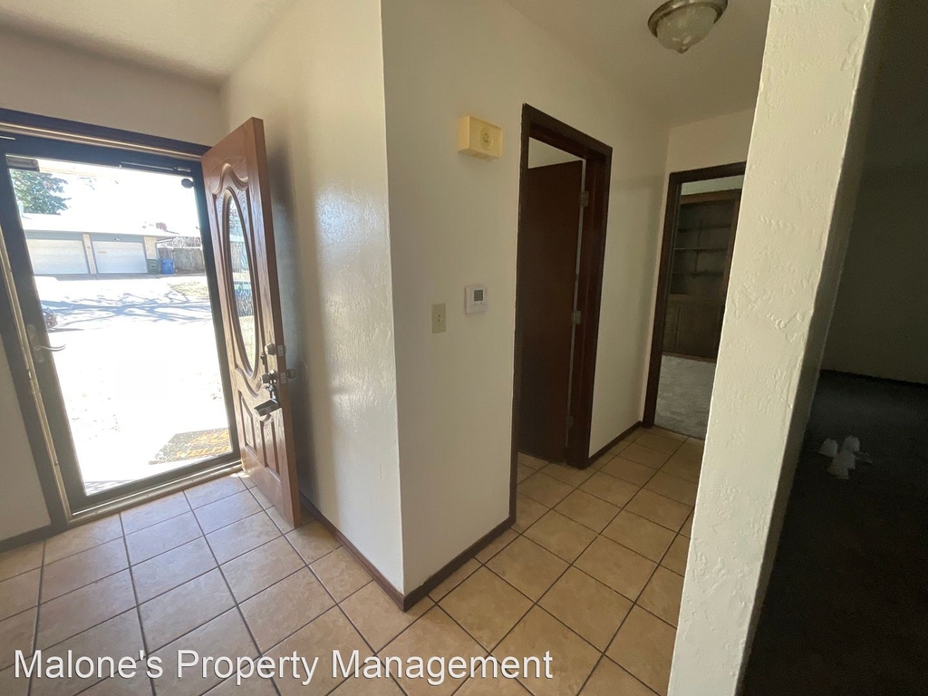 913 W. Idylwild Dr. - Photo 10