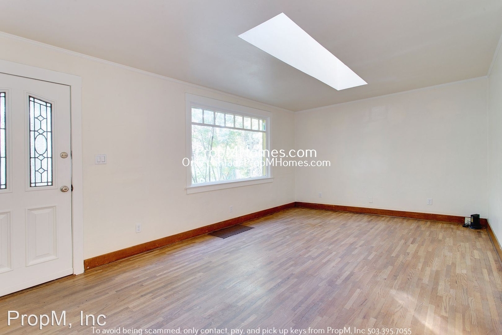 3228 Sw Water Avenue - Photo 6