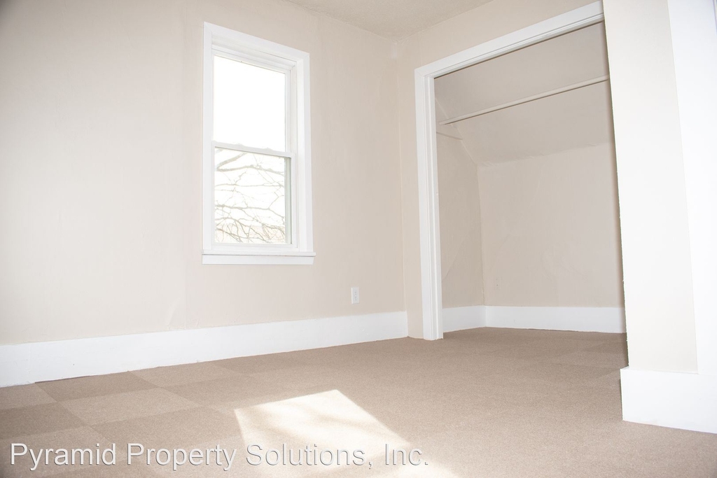 1540 Capitol Ave - Photo 8
