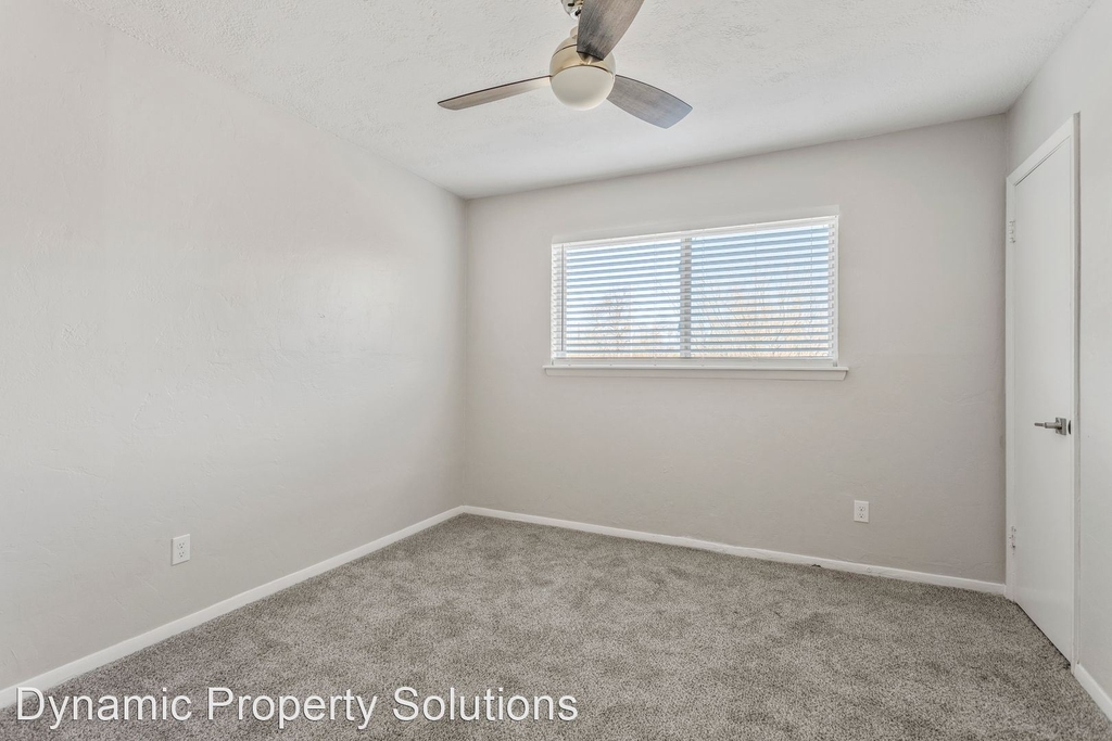 2810 Dorchester Drive - Photo 26