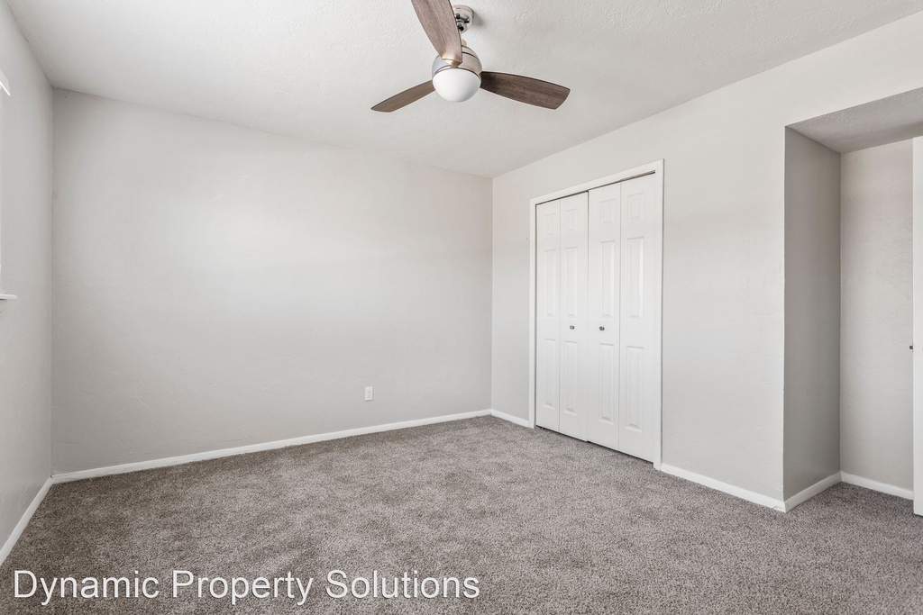 2810 Dorchester Drive - Photo 23