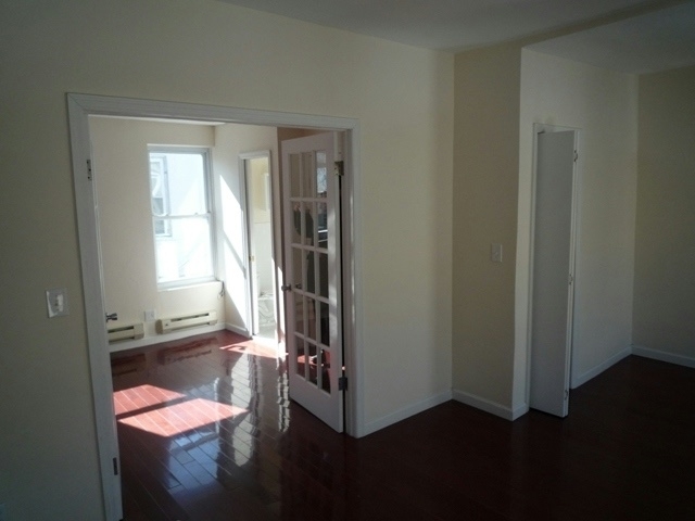 14 Putnam Avenue - Photo 2