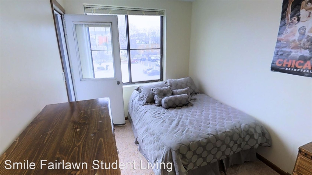 303 E Green Street - Photo 7