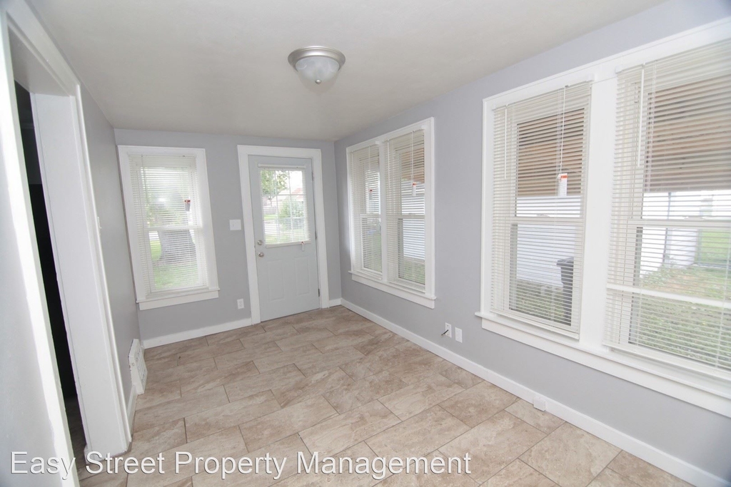 2015 38th St. - Photo 2