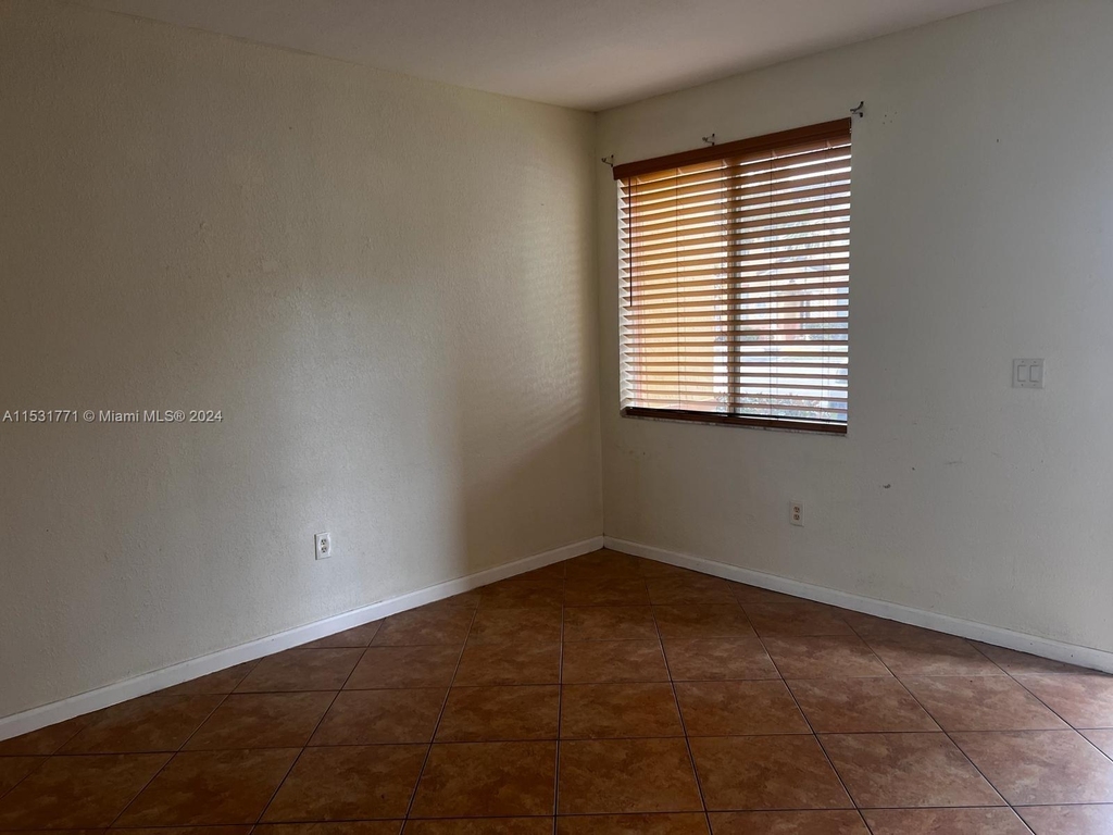 2612 Se 15th Pl - Photo 15