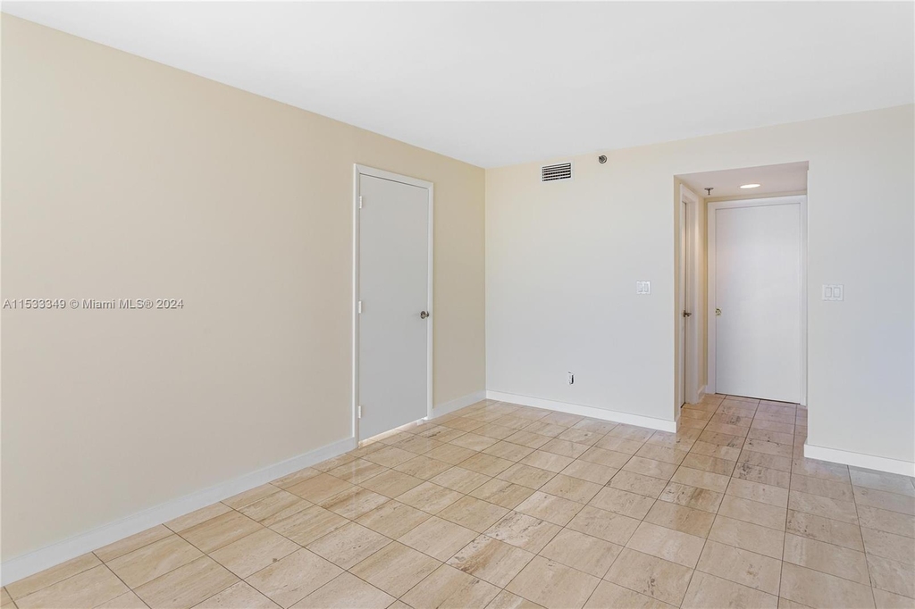 1632 S Bayshore Ct - Photo 12