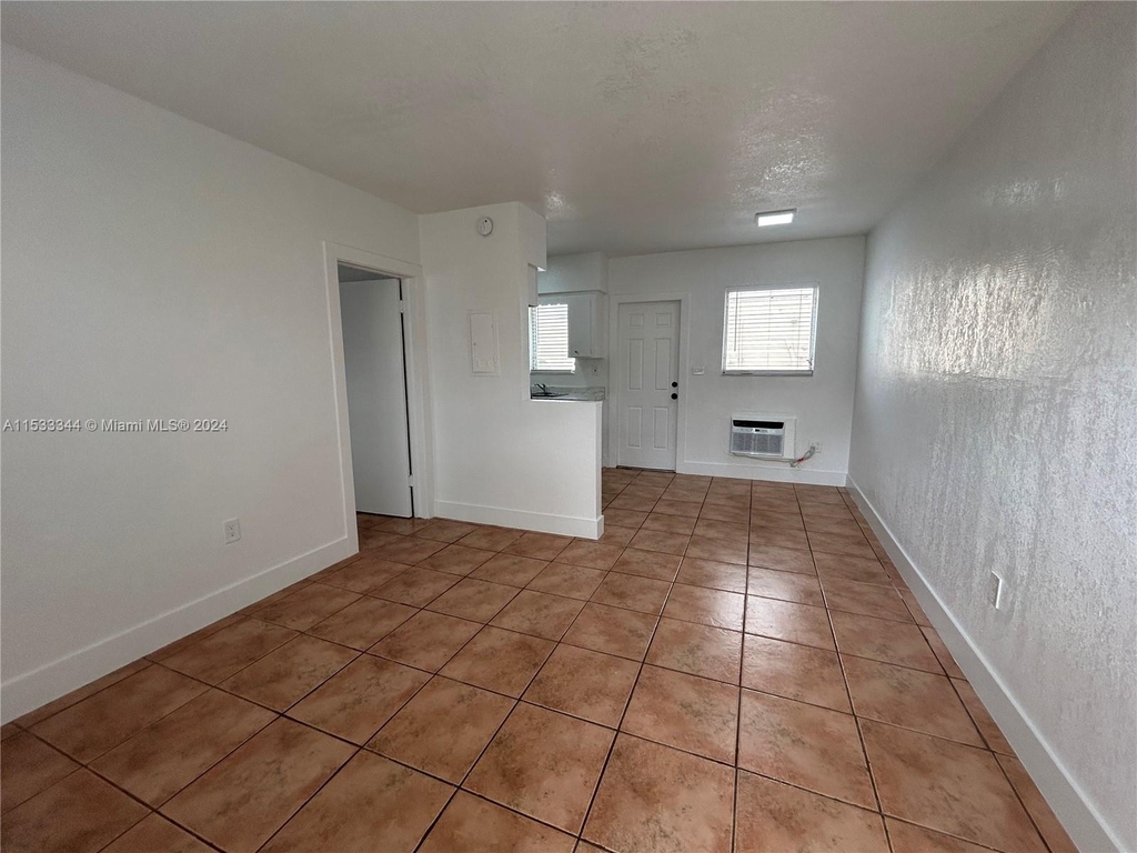 12416 Ne 12th Ct - Photo 6