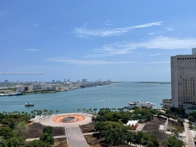 50 Biscayne Blvd - Photo 5