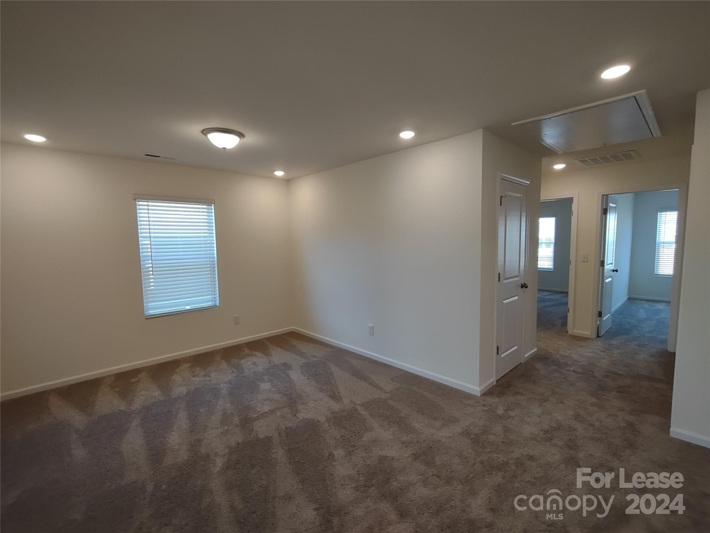 2781 Yeager Drive Nw - Photo 10